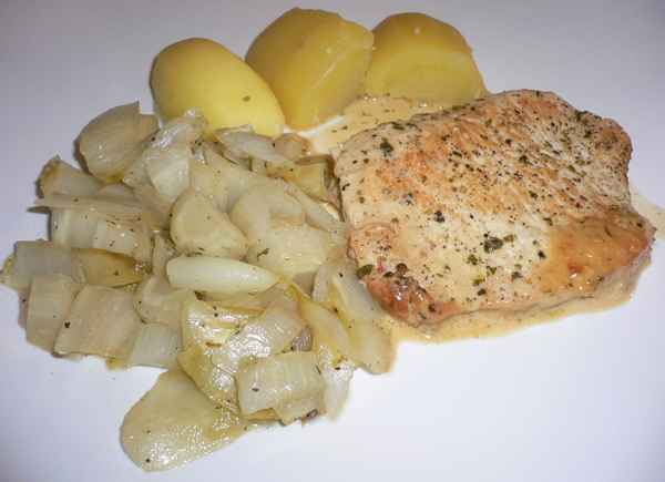 Oreganoschnitzel mit glasiertem Chicoree