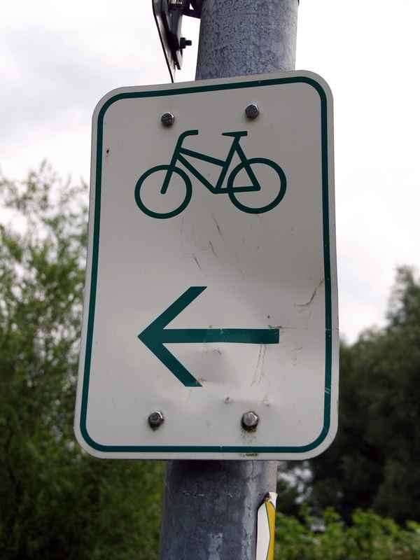 Radfahrweg Wegweiser