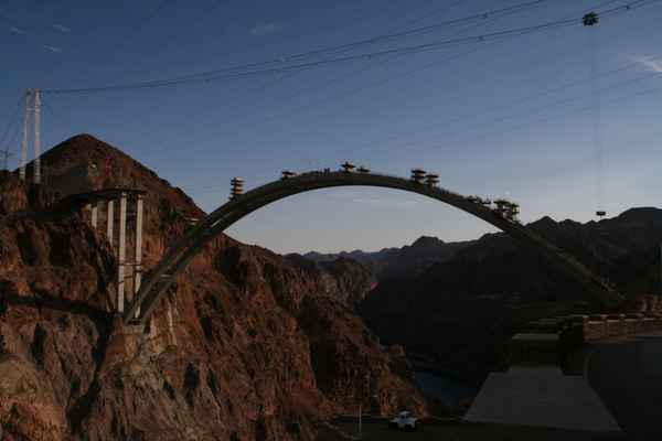 Br&uuml;ckenbau am Hoover Dam, USA, Arizona, 2009, Foto bitte ausschlie&szlig;lich zur redaktionellen Verwendung und mit Urheberhinweis: Alexander Hauk / alexander-hauk.de
