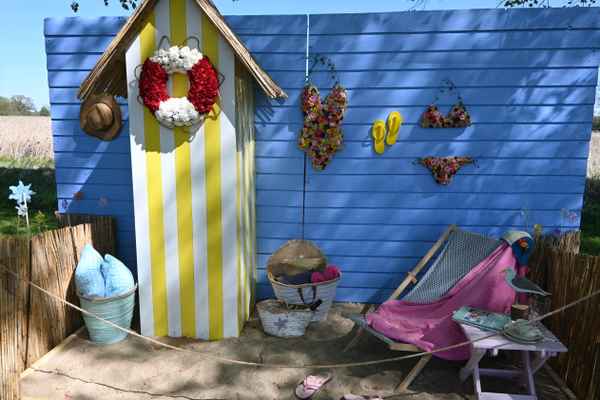 Sommer mit Blumen gestaltet