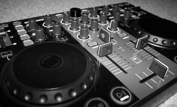 Reloop Míxage - Interface Edition