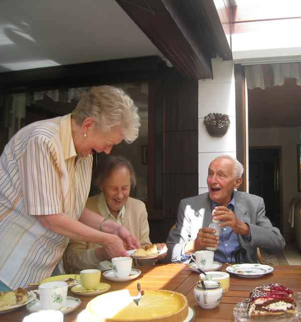 Familien-Geburtstags-Kaffee-Kränzchen