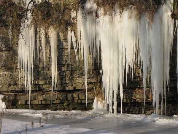 riesige Eiszapfen...