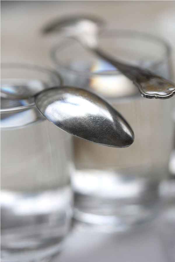 Stillleben mit Wasserglas