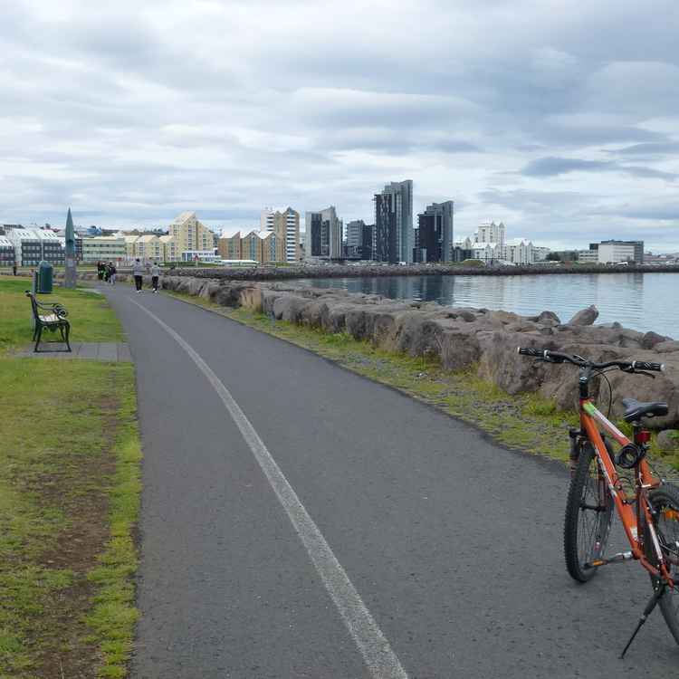 An der Promenade von Reykjavik