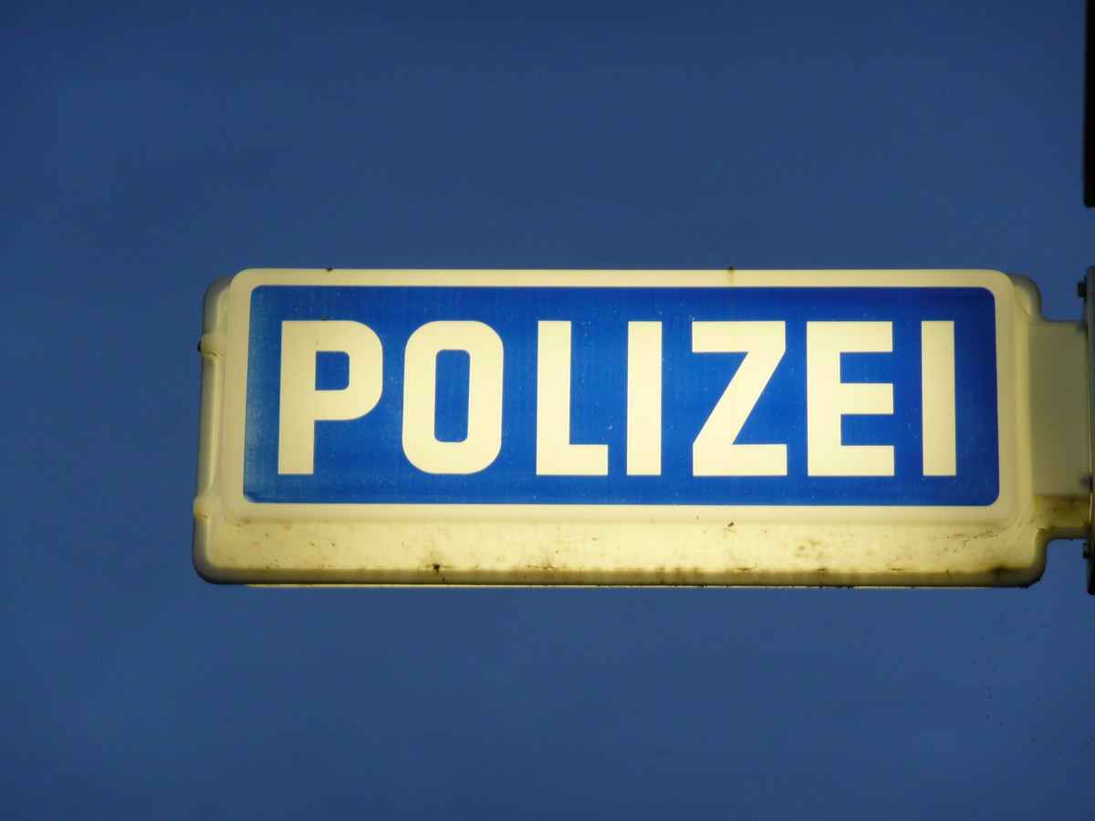 Polizeischild