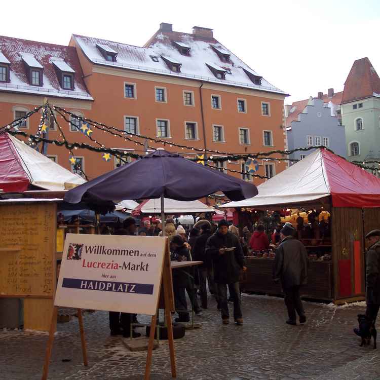 Der Lucrezia- Markt in Regensburg ist ein Markt für die Sinne  01