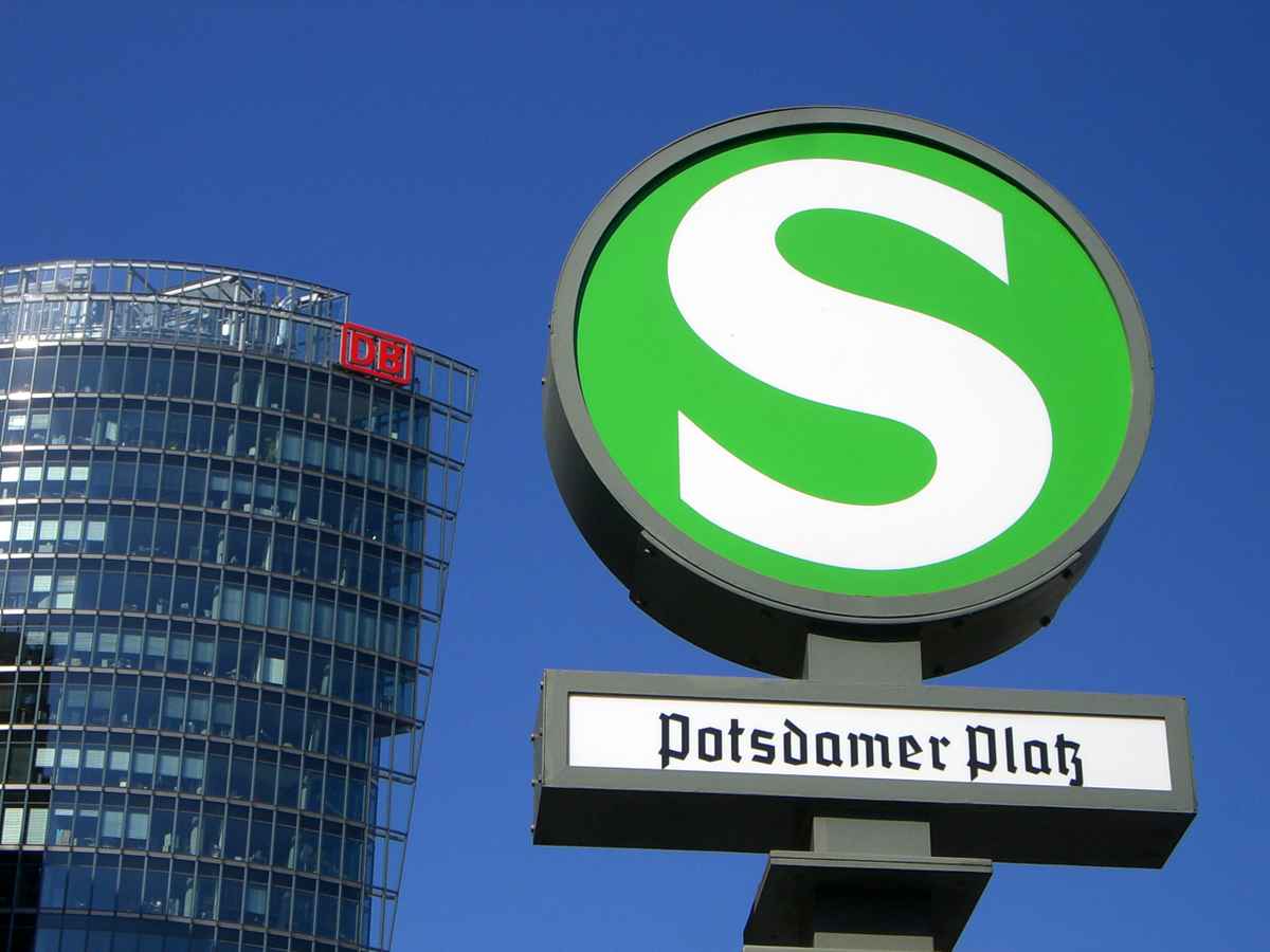 S-Bahn hält überall