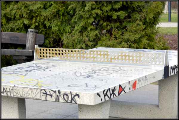 Auflösung zu "Loch an Loch"