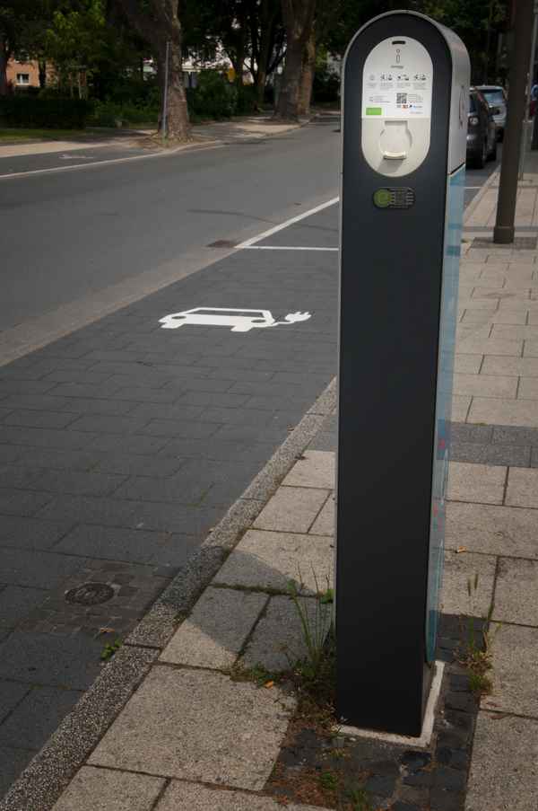 Elektroauto Tankstelle