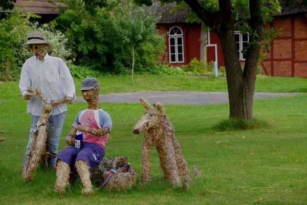 Fahrradrast mit Hund und Sekt