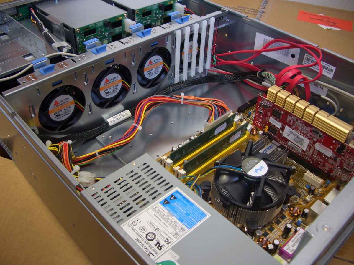 INTEL Server 19" Rack Einbauserver IT