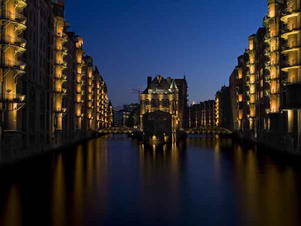 Speicherstadt zur Blauen Stunde