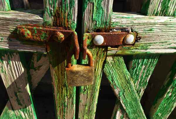 Verwittert und verschlossen