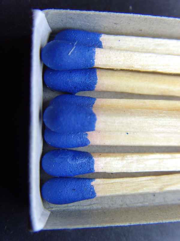 Zündhölzchens Farben -   blau