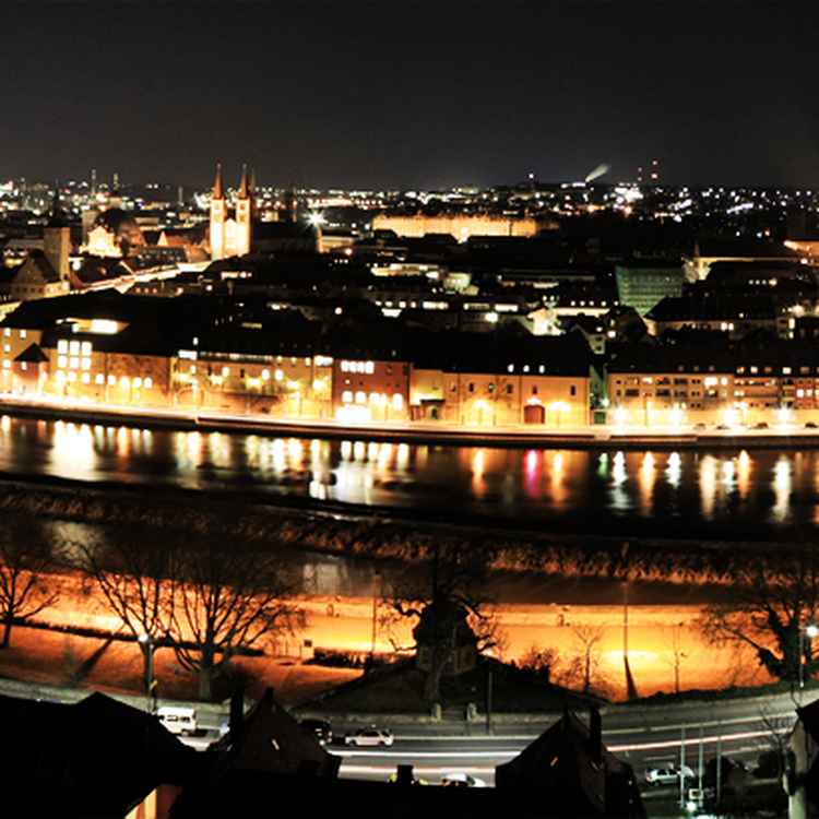 Panorama Würzburg bei Nacht