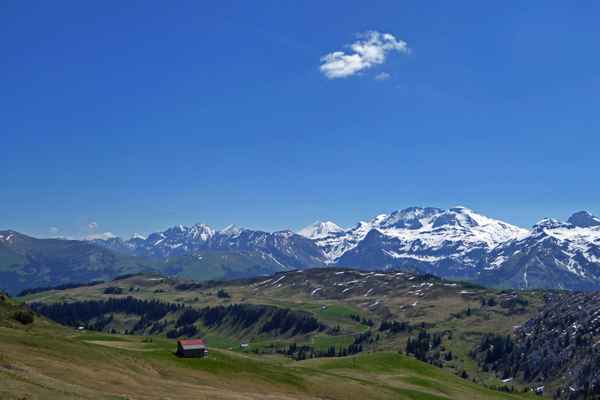 Rückblick ins Simmental mit Berner Alpen