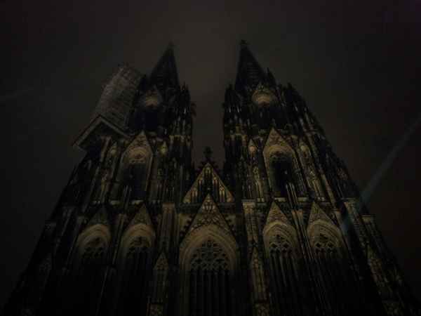 Kölner Dom -gruselig