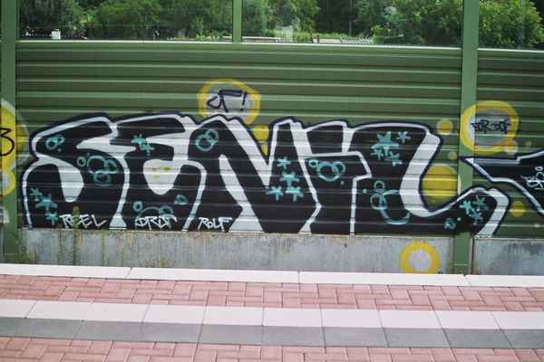 Senil?