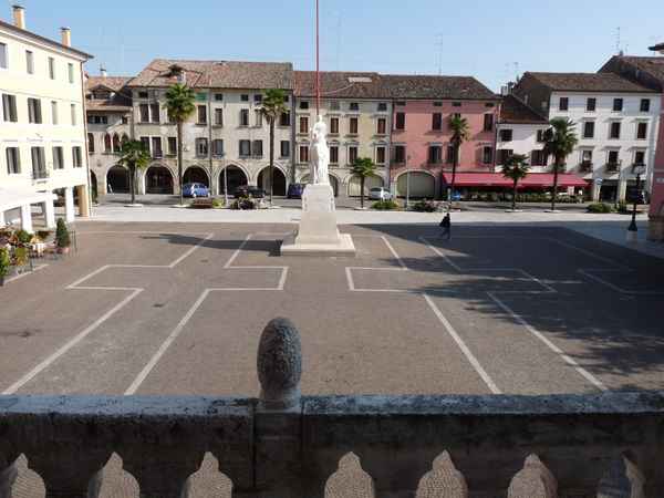 Italienischer Marktplatz