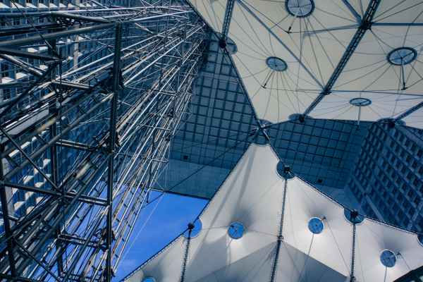 Zeltdach-Konstruktion in La grande Arche