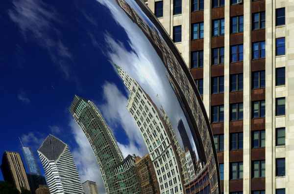 Spiegelung in The Bean (Chicago)