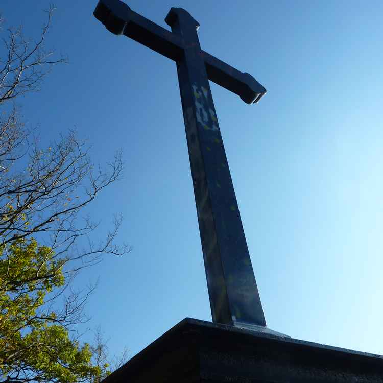 Kreuz_auf_dem_Harrasfelsen
