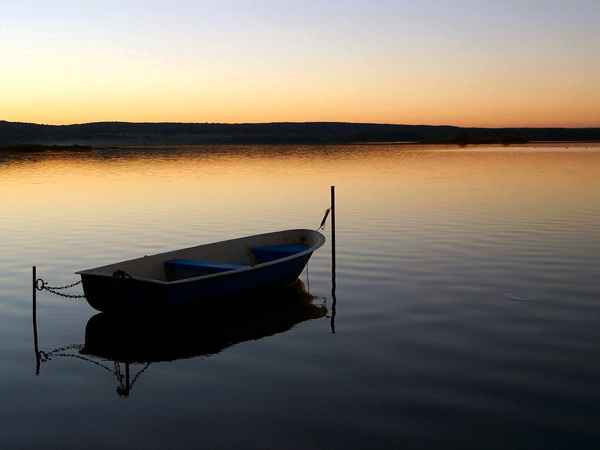 Boot im Sonnenuntergang (1)