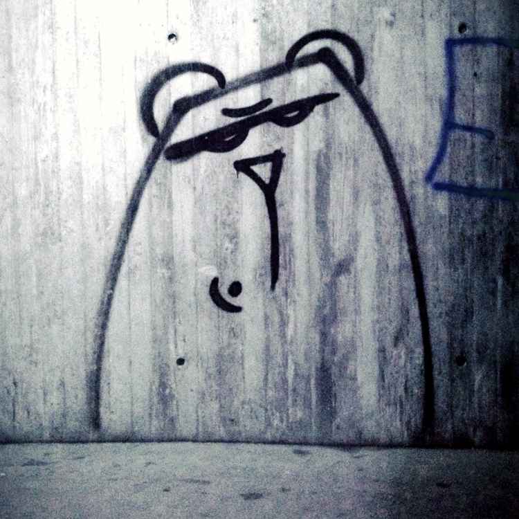 Hmmm.... Graffiti!