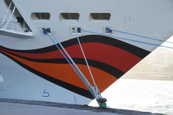 Der andere Kussmund im Hafen