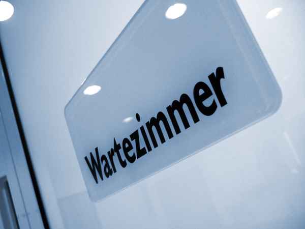 Wartezimmer hellblau