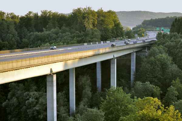 Autobahnviadukt
