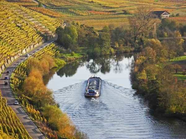 Schiff oder Auto