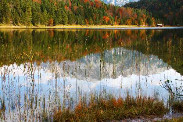 Spiegelung im Ferchensee 03