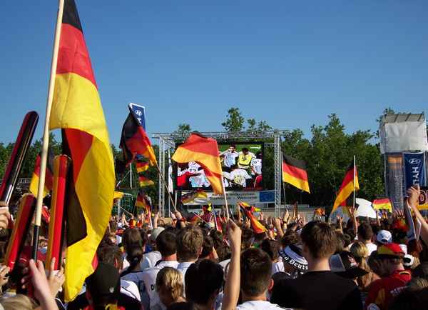 Public Viewing...