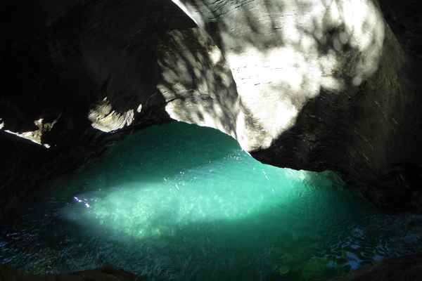 Licht und Schatten in der Schlucht