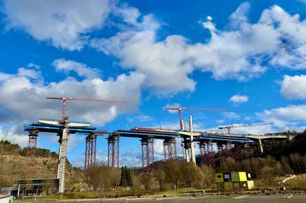 Autobahn-Hochbr&uuml;cke &uuml;ber den Neckar bei Horb_3