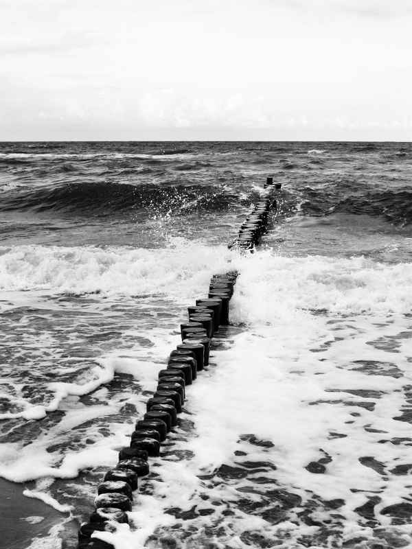 Farbloses Wellenspiel