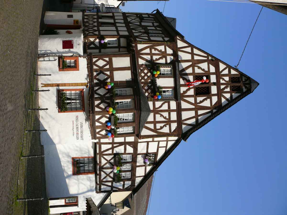 Verkehrsamt Mosel-Calmont-Region in Ediger-Eller