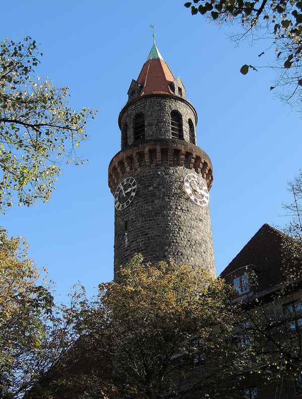 Hauptturm der ev. Lukas-Kirche Steglitz