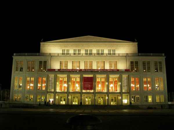  Leipzig - Opernhaus am Augustusplatz