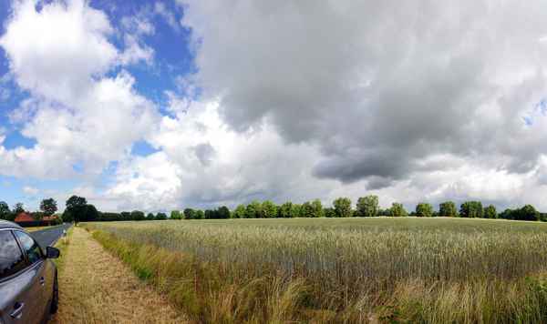 Ein Wetter zieht auf