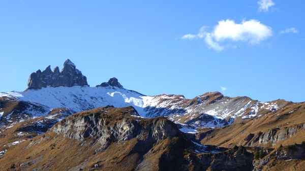 Lobhörner (2566 m)