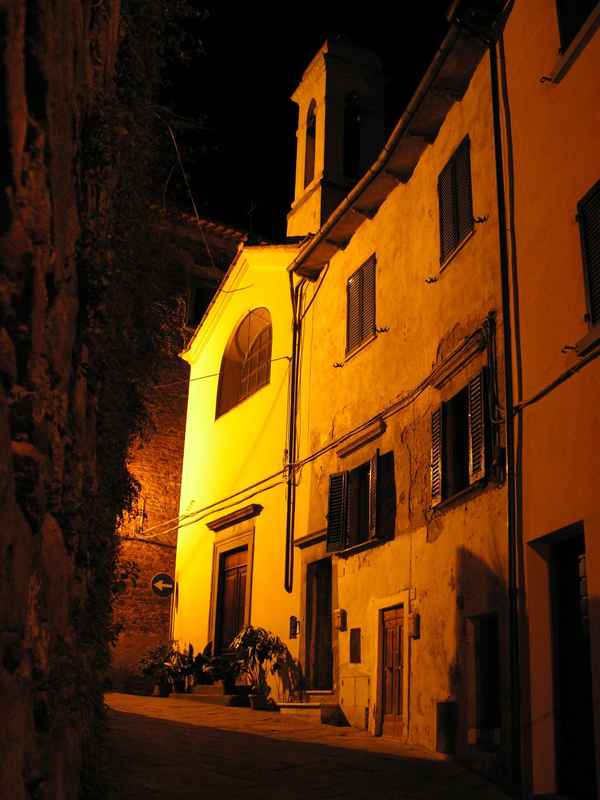 Gasse 2 in Monte San Savino (Toscana)