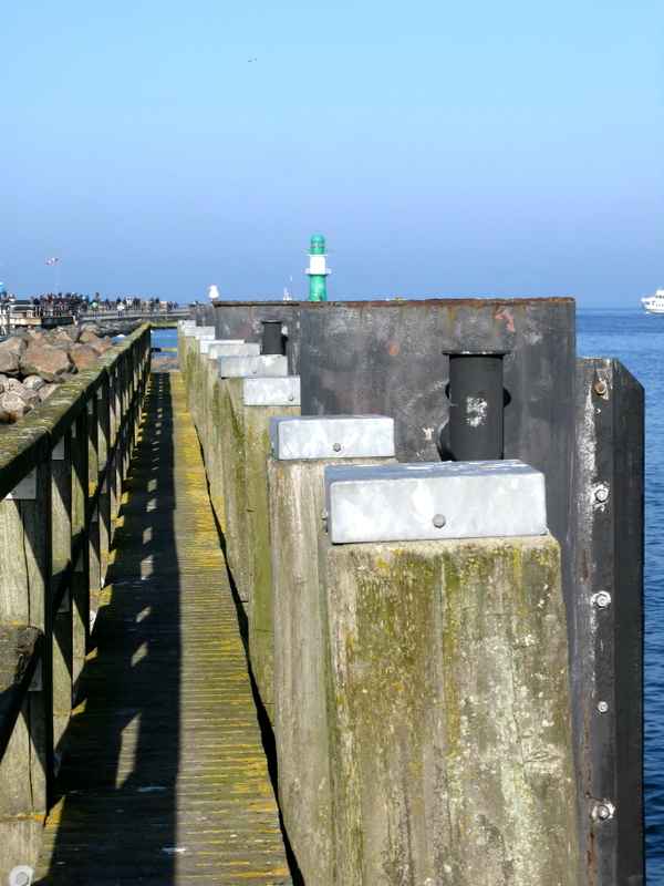 Im Hafen von Warnemünde