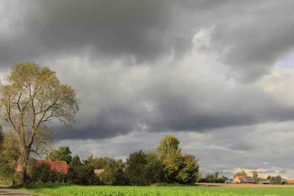 * ws * sturm zieht übers land