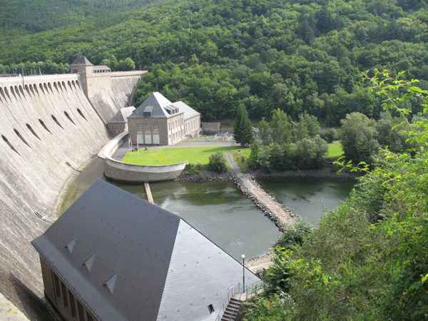 Staumauer Rückseite