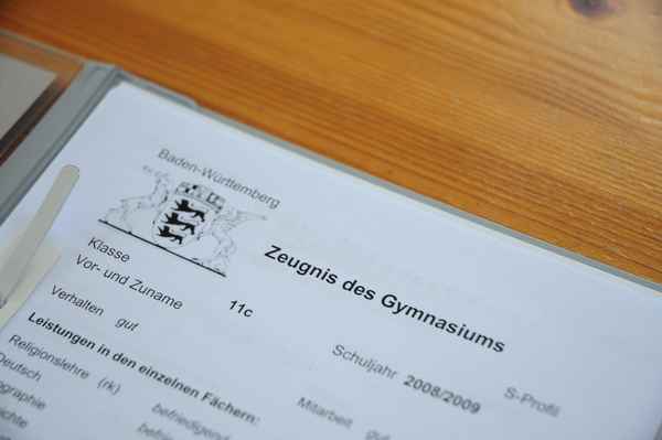 Zeit für Zeugnisse