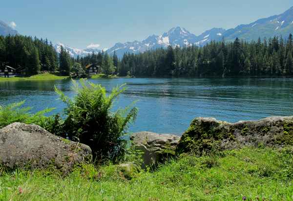 Bergsommer am Arnisee