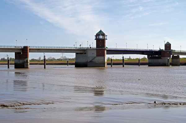 Die letzte Emsbrücke (II). . . .